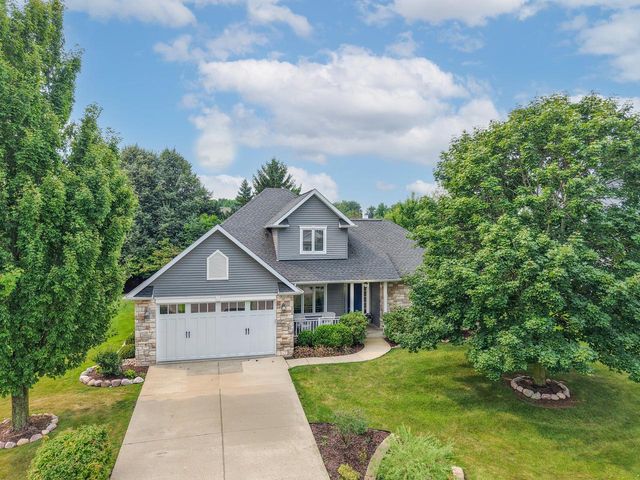 403 Maple LANE, Williams Bay, WI 53191