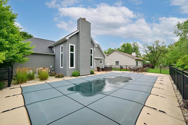 403 Maple LANE, Williams Bay, WI 53191