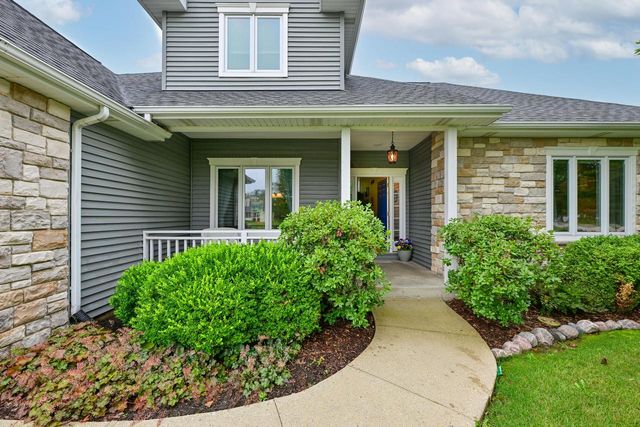 403 Maple LANE, Williams Bay, WI 53191