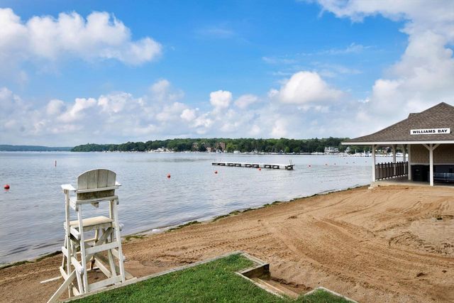 403 Maple LANE, Williams Bay, WI 53191
