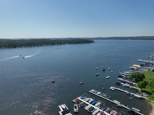 403 Maple LANE, Williams Bay, WI 53191
