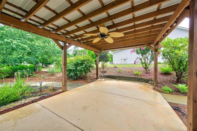 305 Victory Circle, Commerce, GA 30529