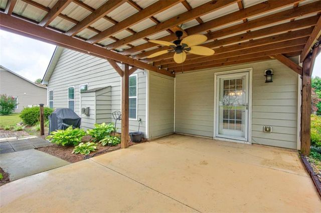 305 Victory Circle, Commerce, GA 30529