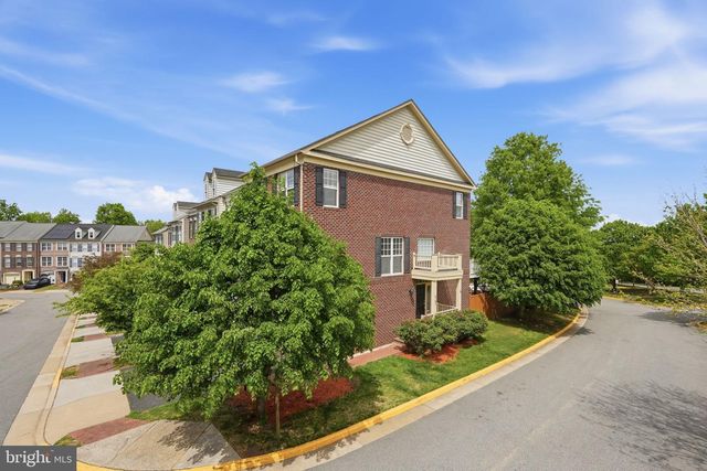 8102 DOVE COTTAGE CT, Lorton, VA 22079