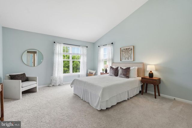 8102 DOVE COTTAGE CT, Lorton, VA 22079