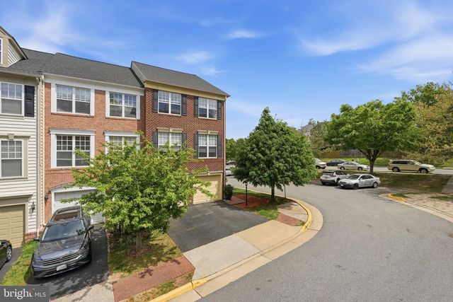8102 DOVE COTTAGE CT, Lorton, VA 22079