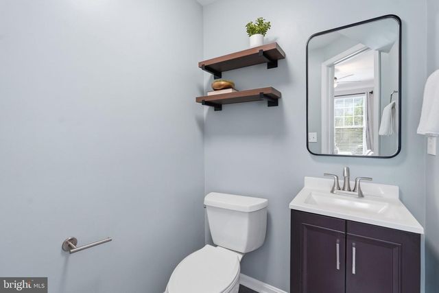 8102 DOVE COTTAGE CT, Lorton, VA 22079