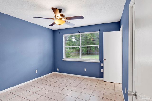 913 Bartow Ave, Pensacola, FL 32507