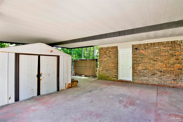 913 Bartow Ave, Pensacola, FL 32507