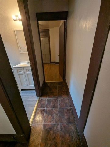 505 Broadway Ave, Mckees Rocks, PA 15136