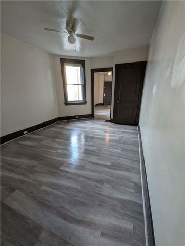 505 Broadway Ave, Mckees Rocks, PA 15136