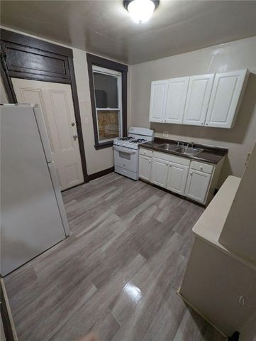 505 Broadway Ave, Mckees Rocks, PA 15136