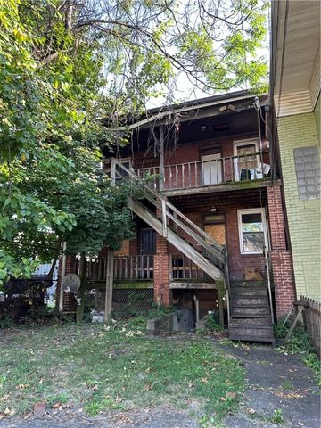 505 Broadway Ave, Mckees Rocks, PA 15136