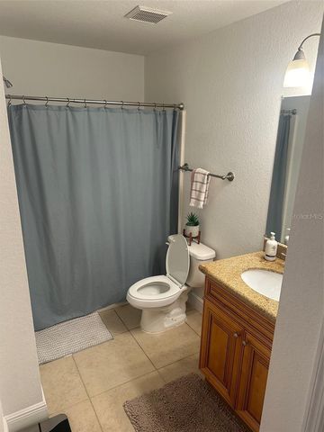 8926 MANOR LOOP 202, Lakewood Ranch, FL 34202
