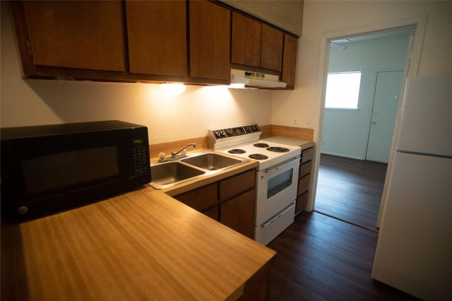 3000 Guadalupe ST 208, Austin, TX 78705