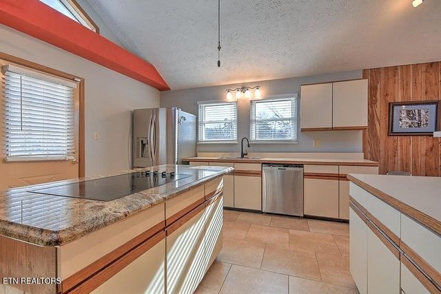 2480 Elk Way, Newport, TN 37821