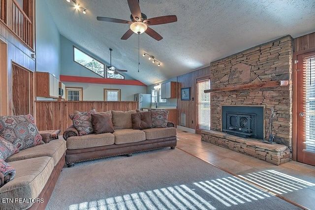 2480 Elk Way, Newport, TN 37821