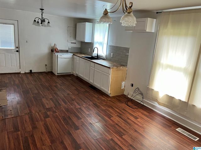 700 SADLER AVENUE, Bessemer, AL 35020