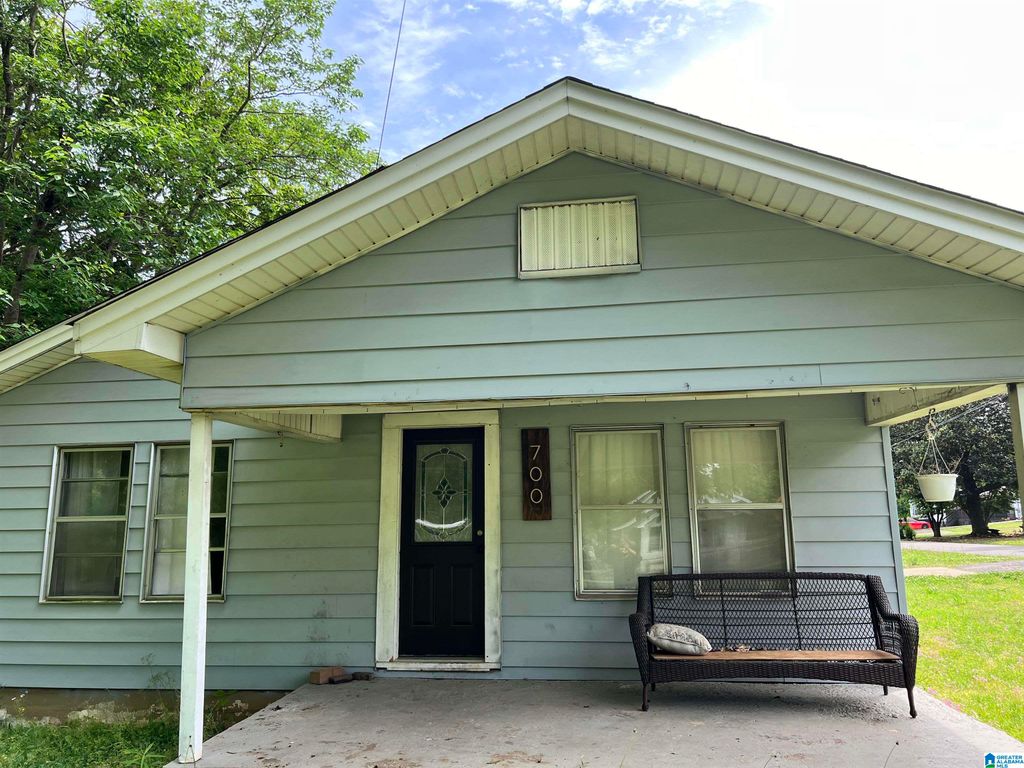 700 SADLER AVENUE, Bessemer, AL 35020