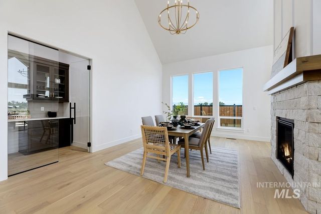 21695 Appaloosa Ave, Star, ID 83669