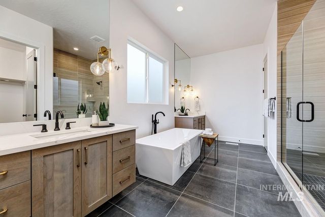 21695 Appaloosa Ave, Star, ID 83669