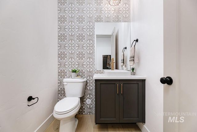 21695 Appaloosa Ave, Star, ID 83669