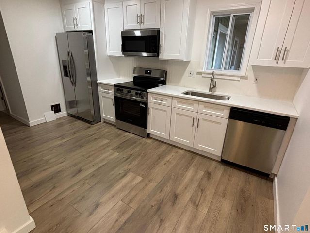 66 Nashville Road J, Bethel, CT 06801