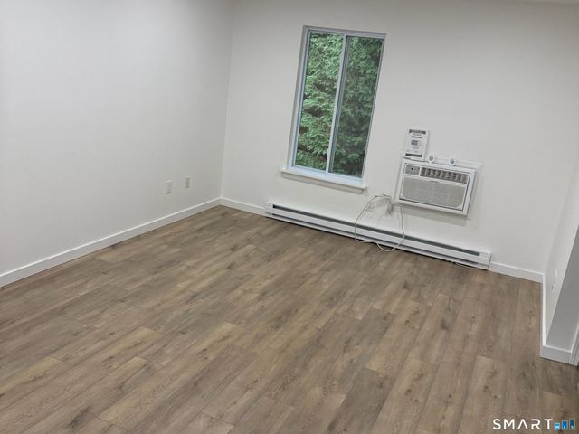 66 Nashville Road J, Bethel, CT 06801