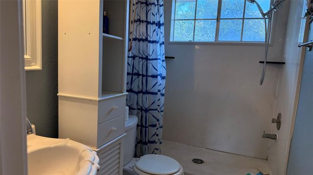 10310 Hedge Way Drive, Houston, TX 77065