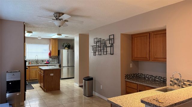 10310 Hedge Way Drive, Houston, TX 77065