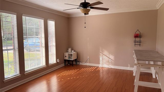 10310 Hedge Way Drive, Houston, TX 77065