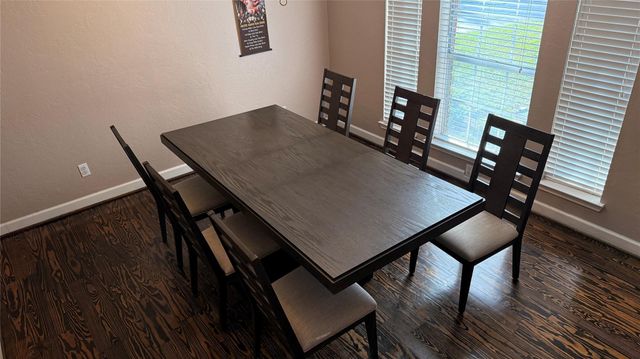 10310 Hedge Way Drive, Houston, TX 77065