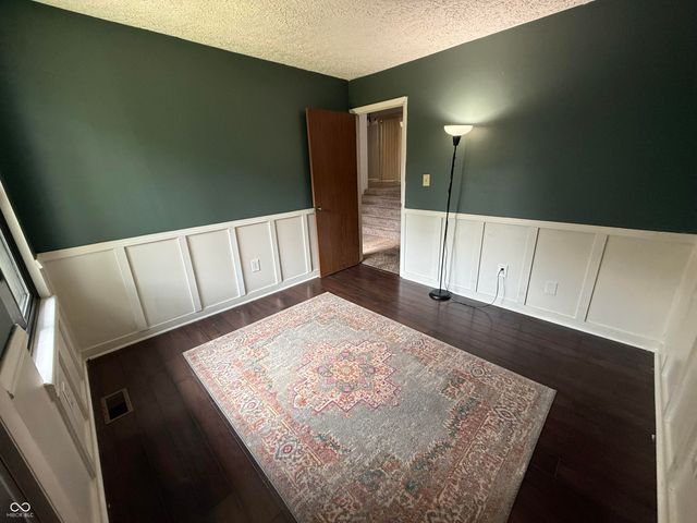 218 Sugarwood Lane, Avon, IN 46123