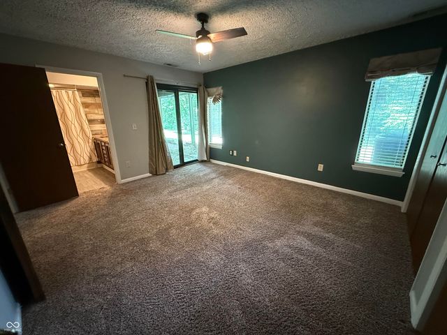 218 Sugarwood Lane, Avon, IN 46123