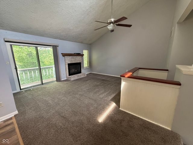 218 Sugarwood Lane, Avon, IN 46123