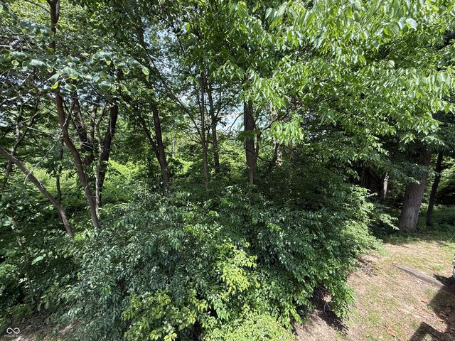 218 Sugarwood Lane, Avon, IN 46123