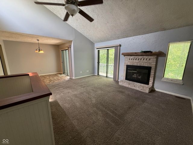 218 Sugarwood Lane, Avon, IN 46123