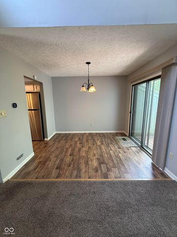 218 Sugarwood Lane, Avon, IN 46123