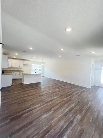 9451 HIGHLAND HILLS DR STREET, Hudson, FL 34667