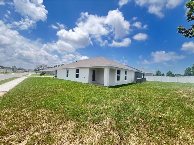 9451 HIGHLAND HILLS DR STREET, Hudson, FL 34667