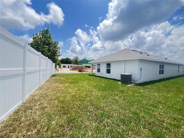 9451 HIGHLAND HILLS DR STREET, Hudson, FL 34667