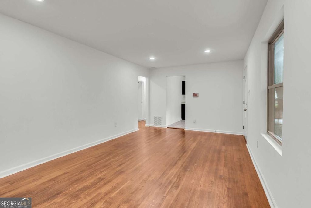 3690 Asbury Lane SW, Atlanta, GA 30331 — photo 4
