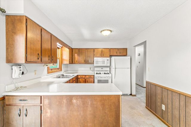 6370 County Road 5 NW, Isanti, MN 55040