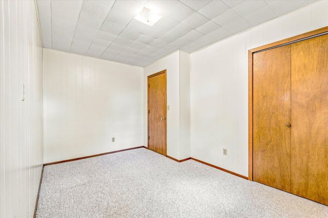 6370 County Road 5 NW, Isanti, MN 55040