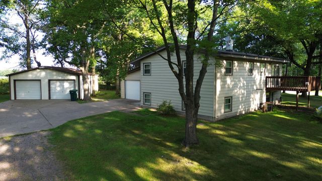 6370 County Road 5 NW, Isanti, MN 55040