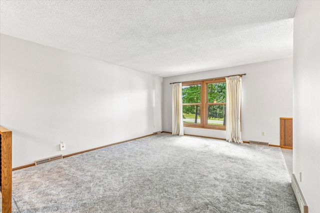 6370 County Road 5 NW, Isanti, MN 55040