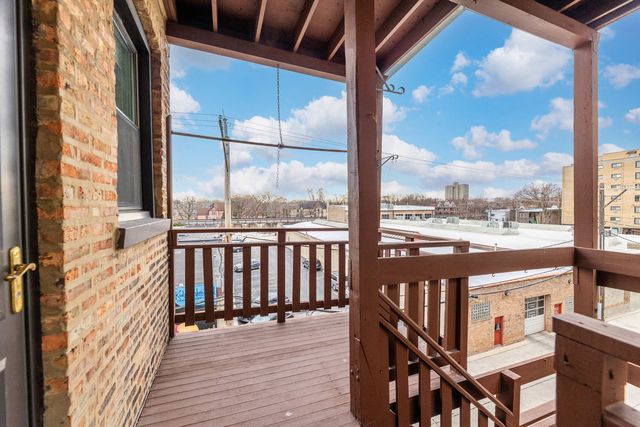 819 Lake Street 3W, Oak Park, IL 60301