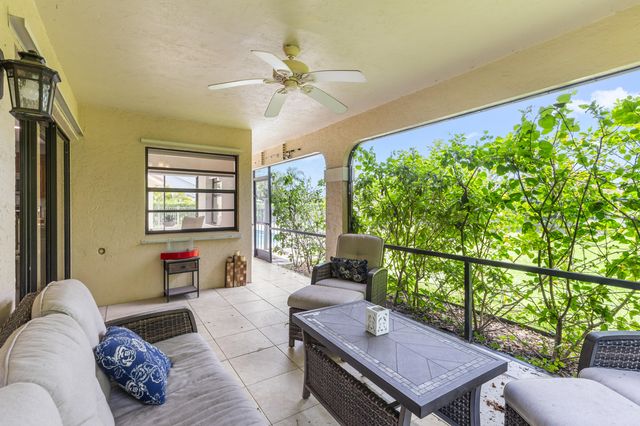 12715 Kingsway Road, Wellington, FL 33414