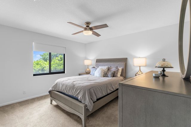 12715 Kingsway Road, Wellington, FL 33414
