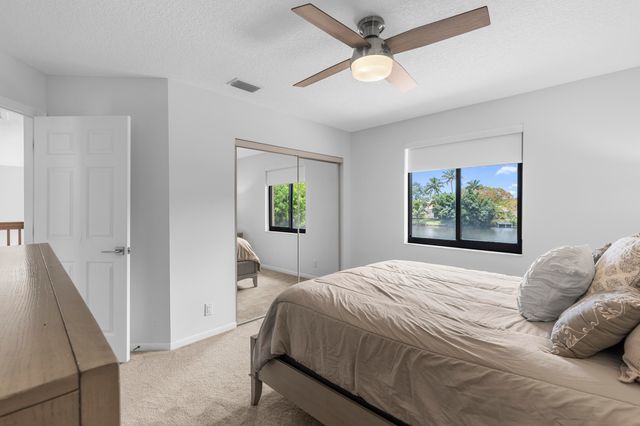 12715 Kingsway Road, Wellington, FL 33414